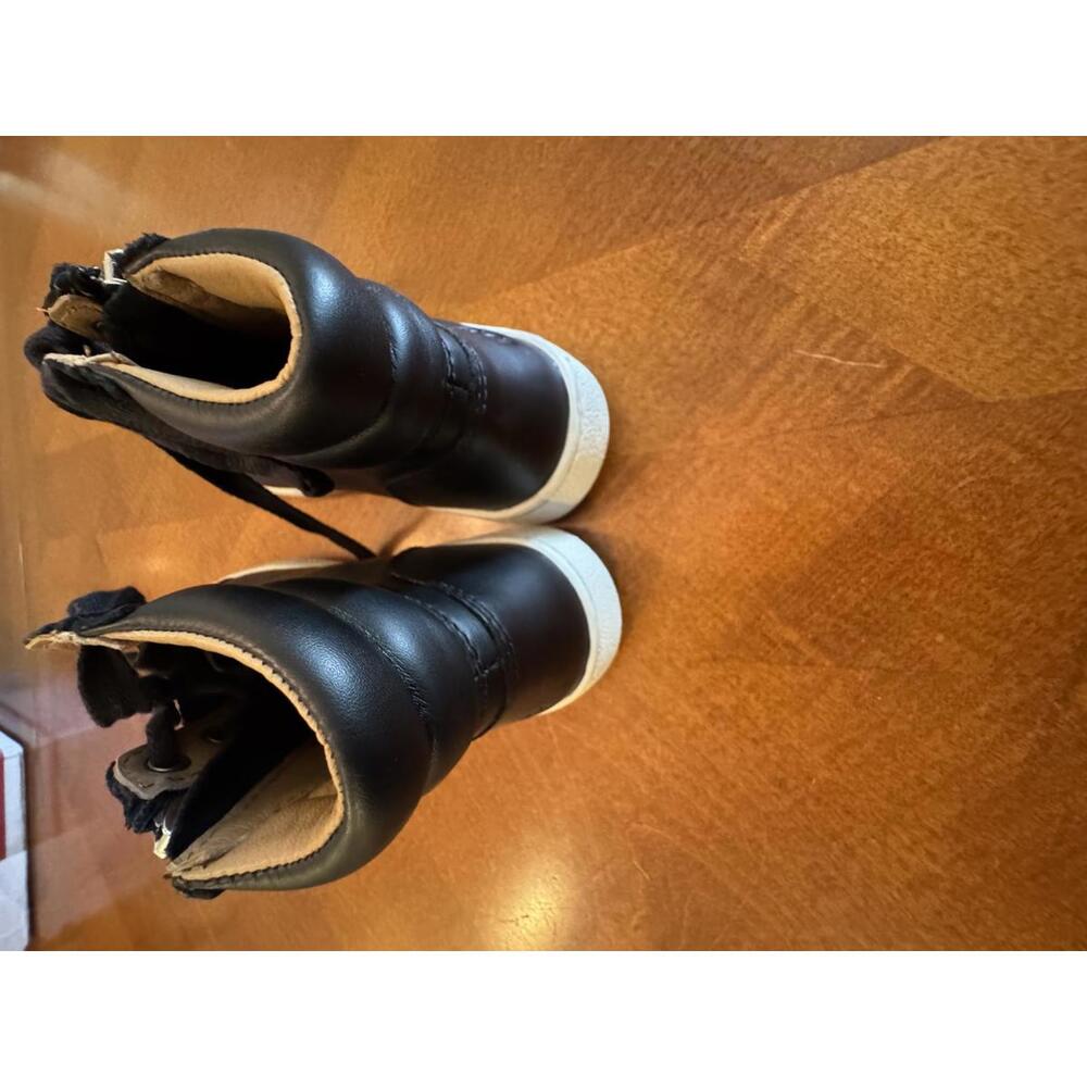 UGG Stylish Black High-Top Sneakers size Womens 6 s-1 - Picture 2 of 8